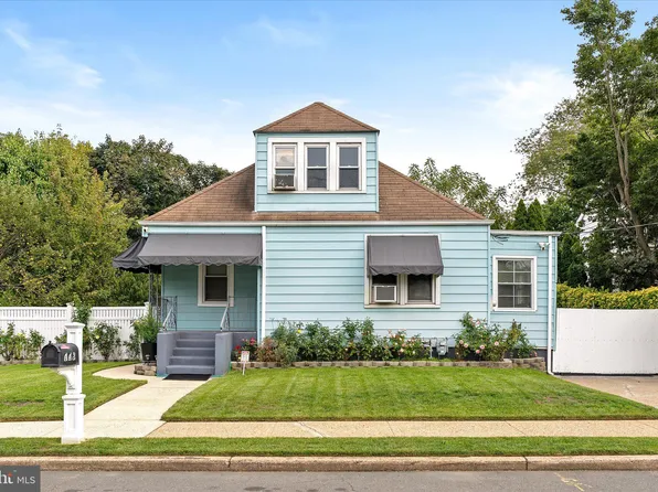 118 Hazel Ave, Ewing, NJ 08638