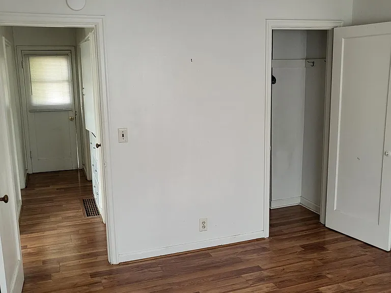 1228 NE Church St — Photo 13