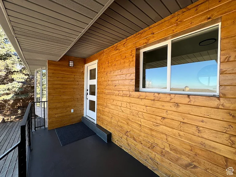 552 Chelsea Dr — Photo 8