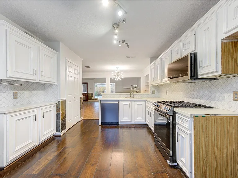 21450 Park Post Ln — Photo 21