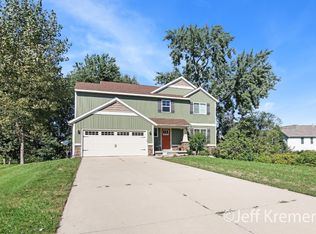 3005 Sandy Ct, Wyoming, MI