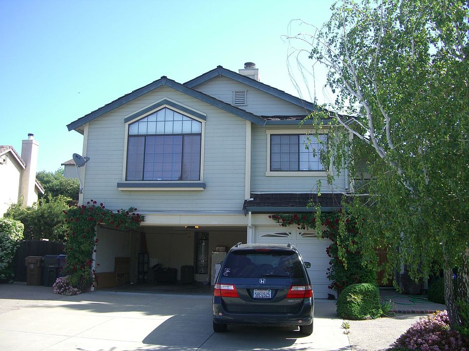 Outside Front Yard of House