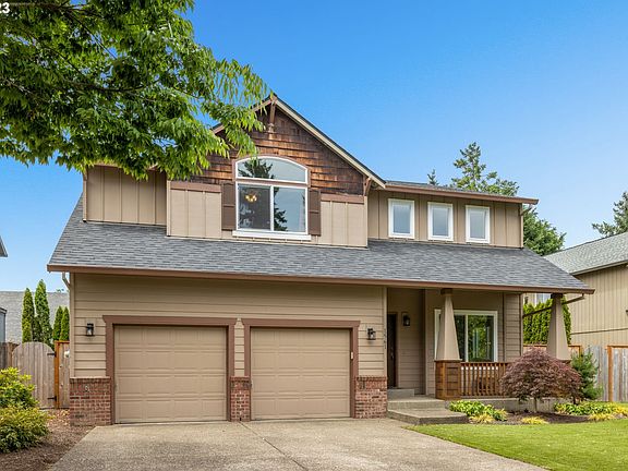 2nd image of 1561 SE Pelton Ct