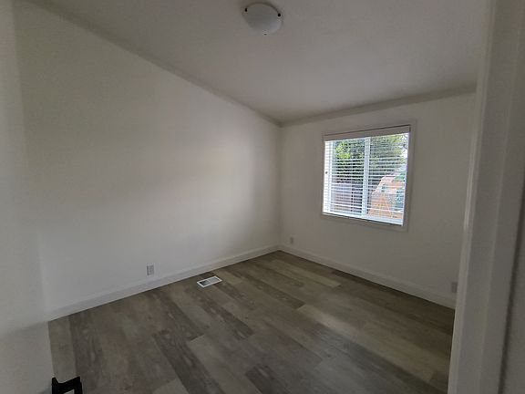 2nd image of 1121 Moraes Ct