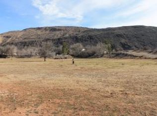111 N Ash Creek Dr, Toquerville, UT 84774
