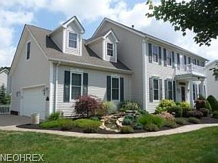 1st image of 395 Farmington Cir
