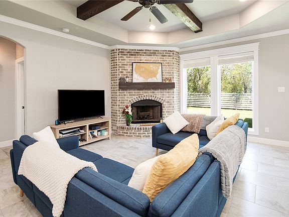 5th image of 15615 Long Creek Ln