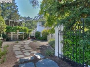 100 Devin Dr, Moraga, CA 94556