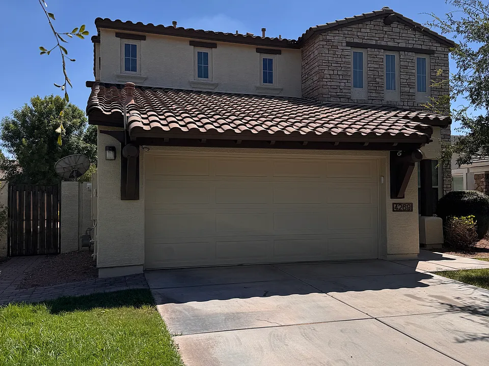 4269 E Cullumber Ct