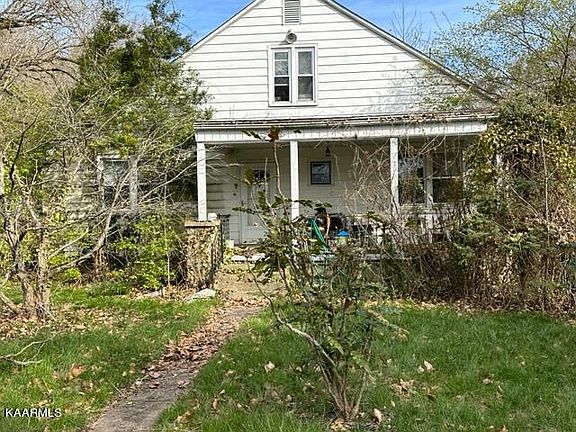 2nd image of 7933 Maynardville Pike