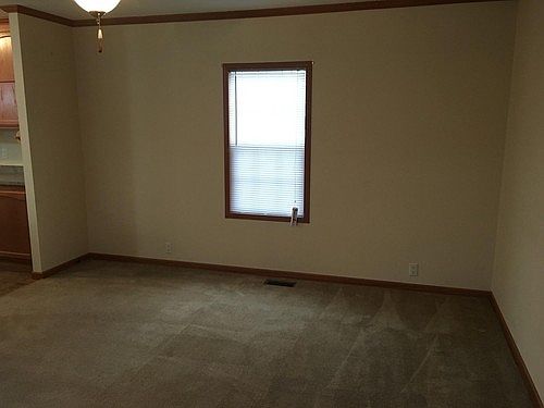 4th image of 1823 Fenway Dr