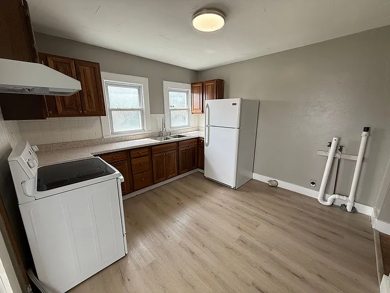 2522 Ramona St — Photo 5