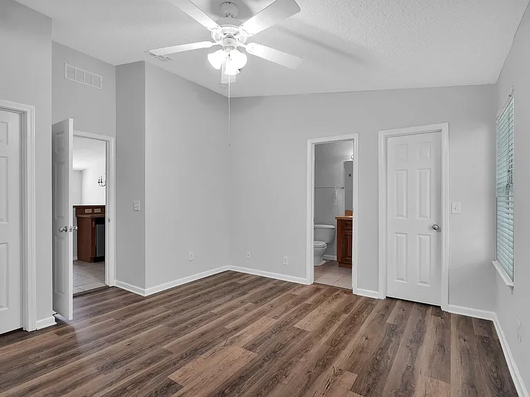 8305 Homeport Ct — Photo 17