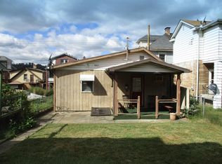 647 Pine St, Ambridge, PA 15003