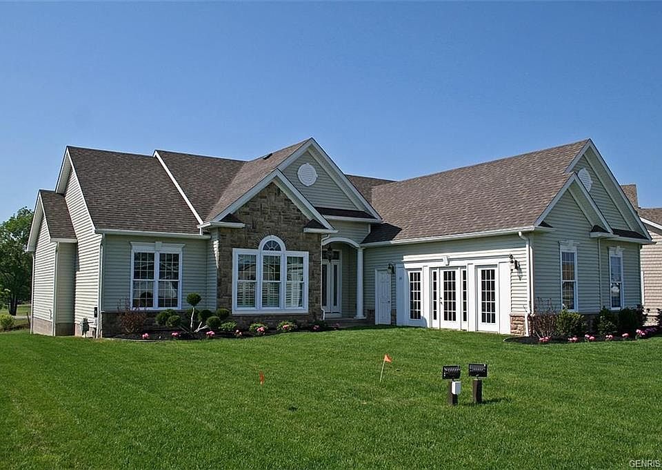 1st image of 64 Westcombe Park