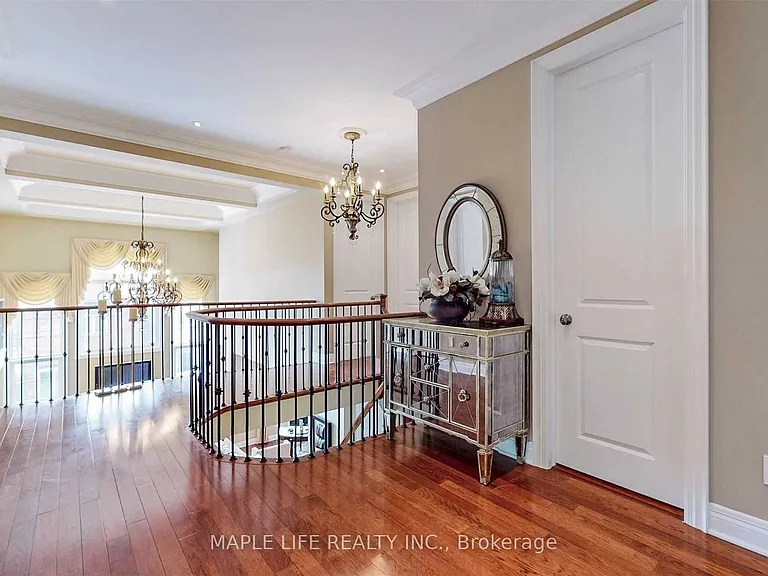 246 Sir Benson Dr — Photo 22