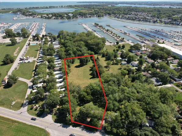 2157 NE Catawba Rd, Port Clinton, OH 43452