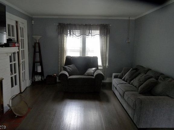 5th image of 17 Lafayette Ave