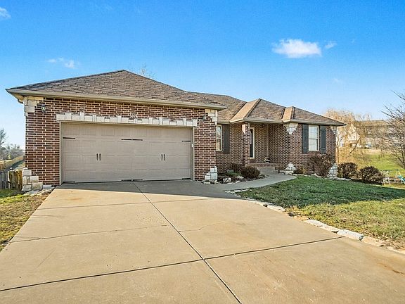 3rd image of 259 Aven Avenue