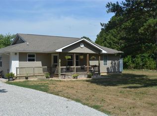 16355 Walnut Dr, Plato, MO 65552