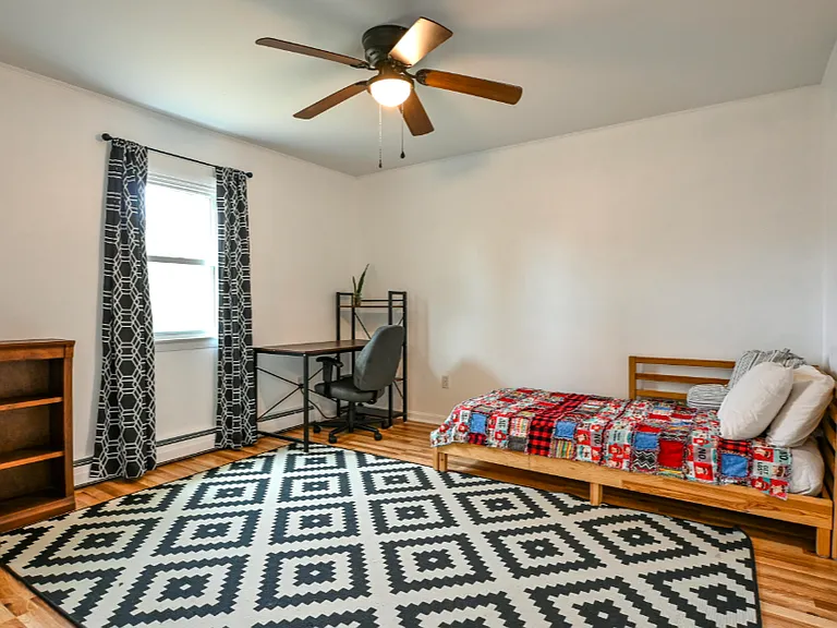 4 Greta Ln — Photo 13