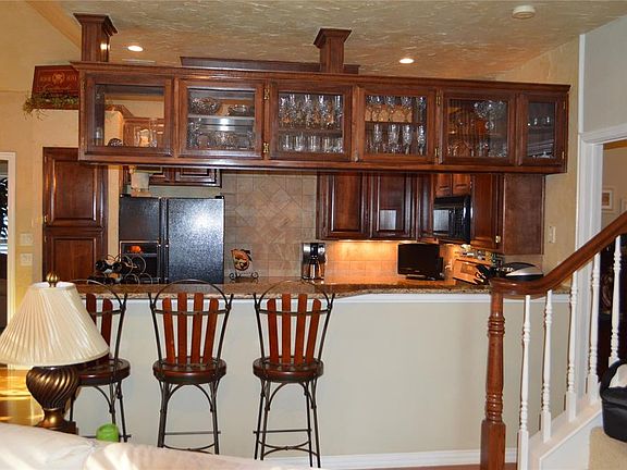 5th image of 706 Ashbrook Ct