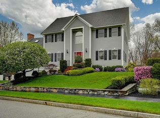 25 Zachary Ln, Reading, MA 01867