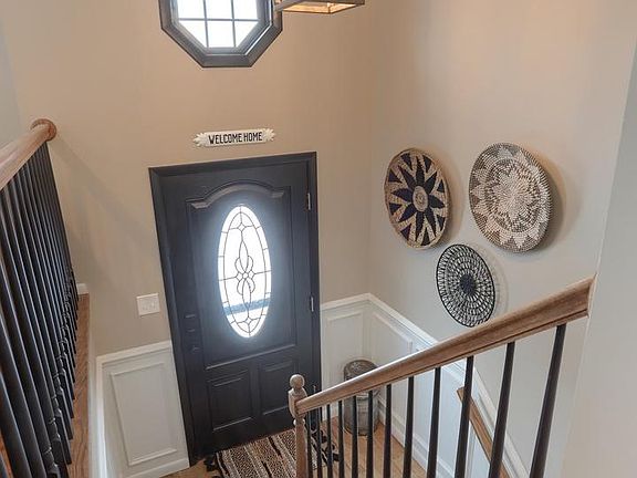 4th image of 121 Mimosa Ln