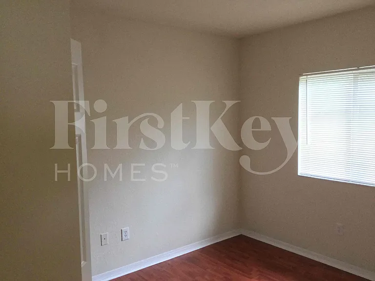 2362 SE 17th Ter — Photo 7