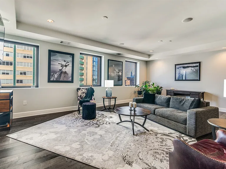 1505 Elm St #1504 — Photo 12