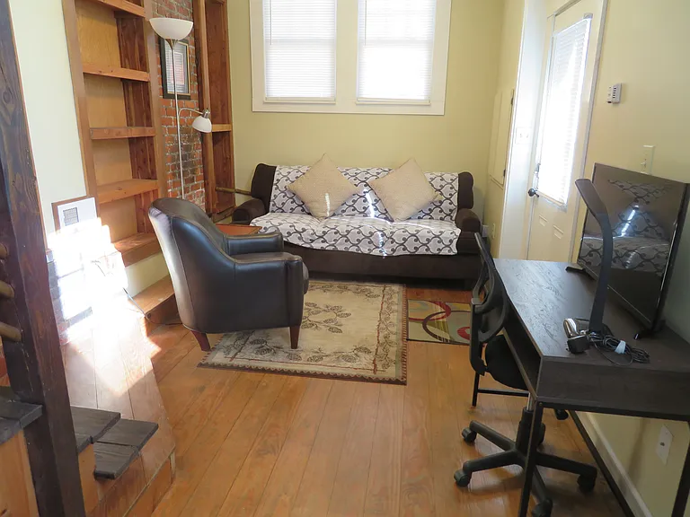 35 Cumberland Cir #B — Photo 3