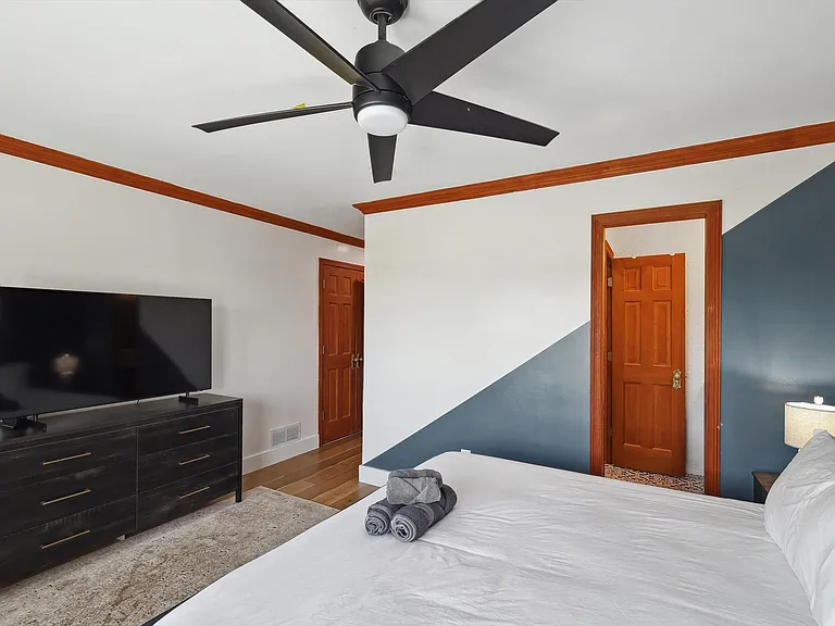 204 Covey Ln — Photo 43