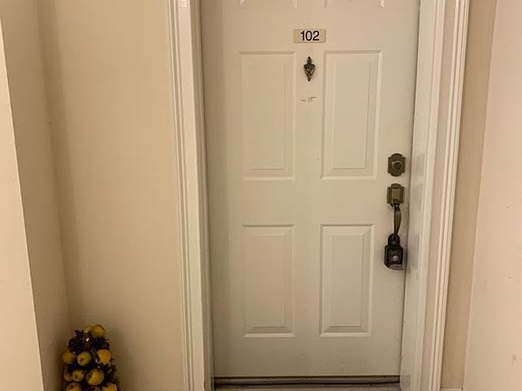 4th image of 3944 Pomodoro Cir Unit 102
