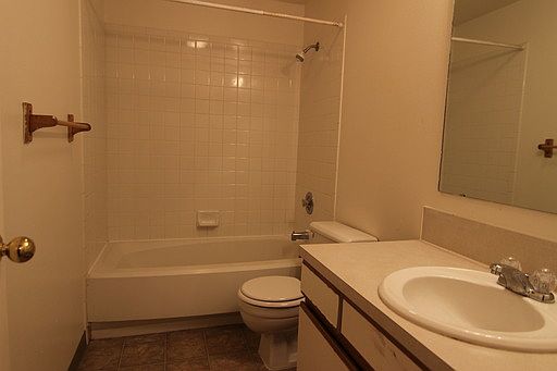 5th image of 627 Hoopes Ave APT 6