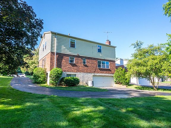 3rd image of 5504 Belcross Ct