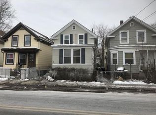 8 Melrose St, Lawrence, MA 01841