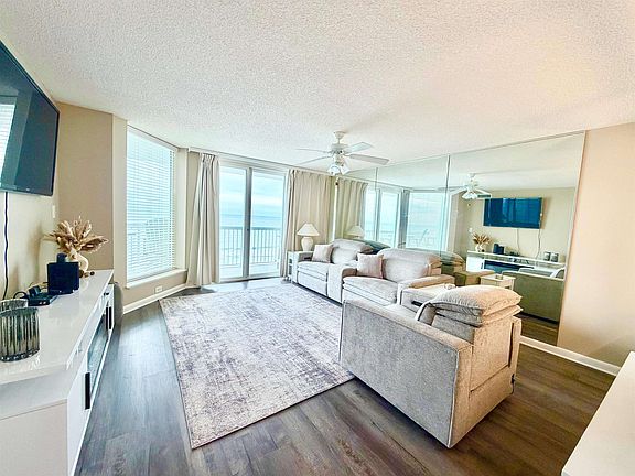 3rd image of 5310 Ocean Blvd. N #7D