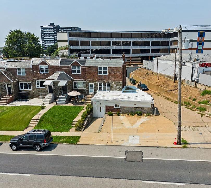 1st image of 2832 Belmont Ave