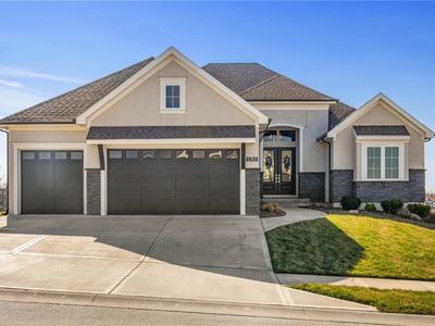 5765 NW Barn Hill Rd, Parkville, MO, 64152