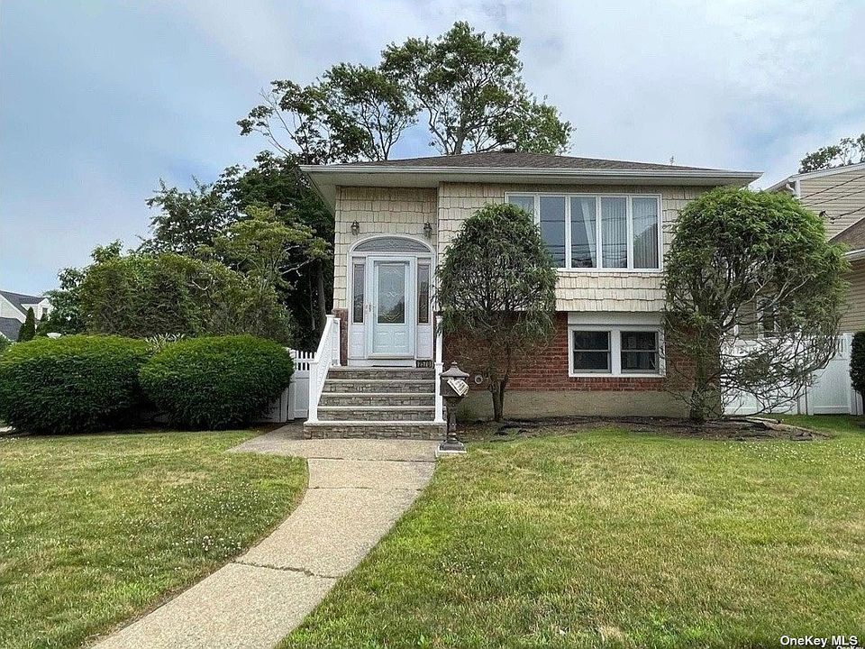 1st image of 2570 Nassau St
