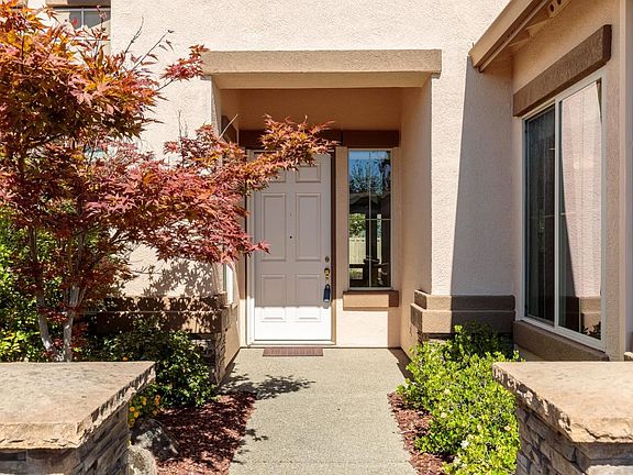 3rd image of 1850 Duckhorn Ln