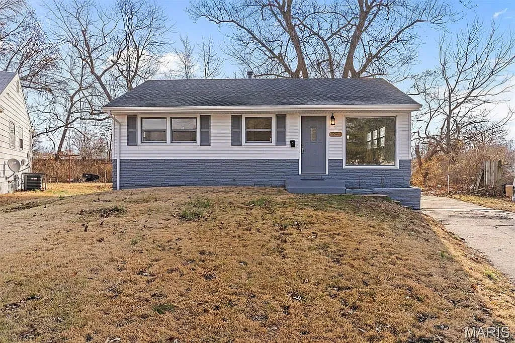 3 bed, 1.0 bath, $1,400 — Photo 1