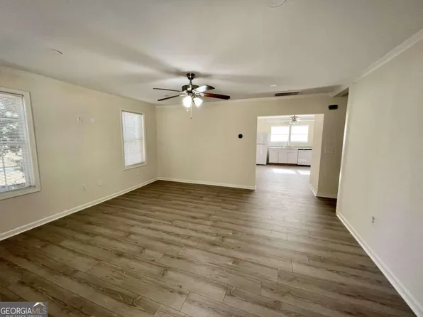 602 Dee Kennedy Rd, Winder, GA 30680