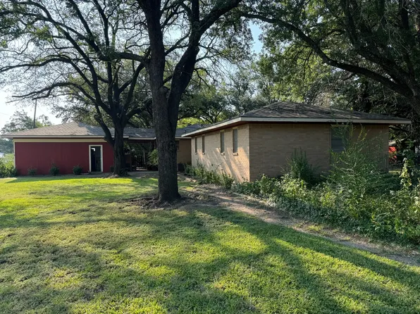 205 W Dickson St, Milford, TX 76670