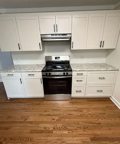 501 N College St — Photo 5