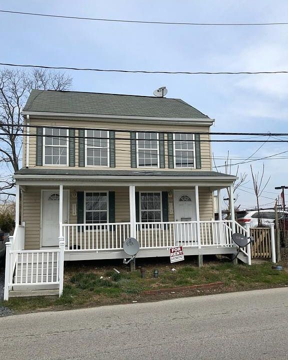 1st image of 1112 Smithville St