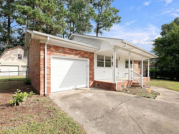 2nd image of 203 Long Acres Drive