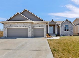 2728 N Bluestone St, Andover, KS 67002