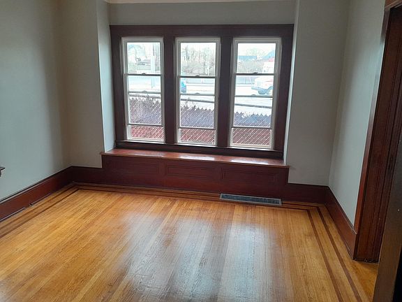 Dining Rm