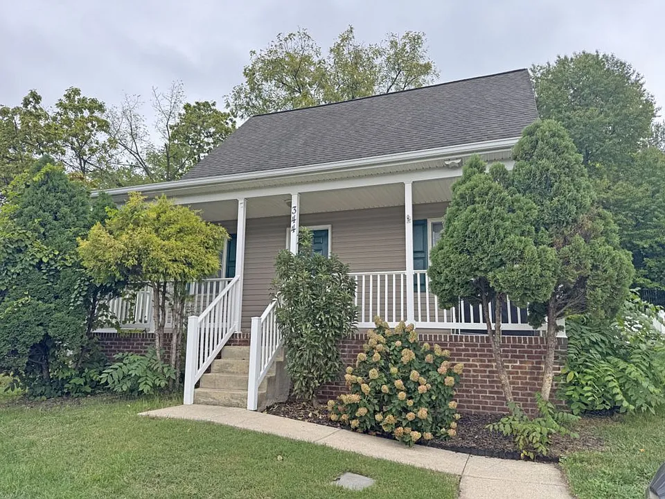344 S Delphine Ave